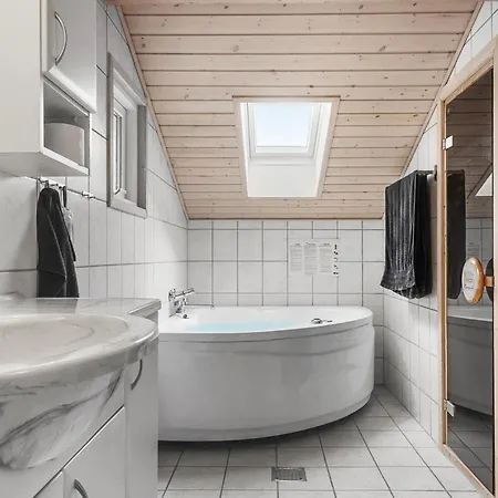 Beautiful In With Sauna Бёркоп